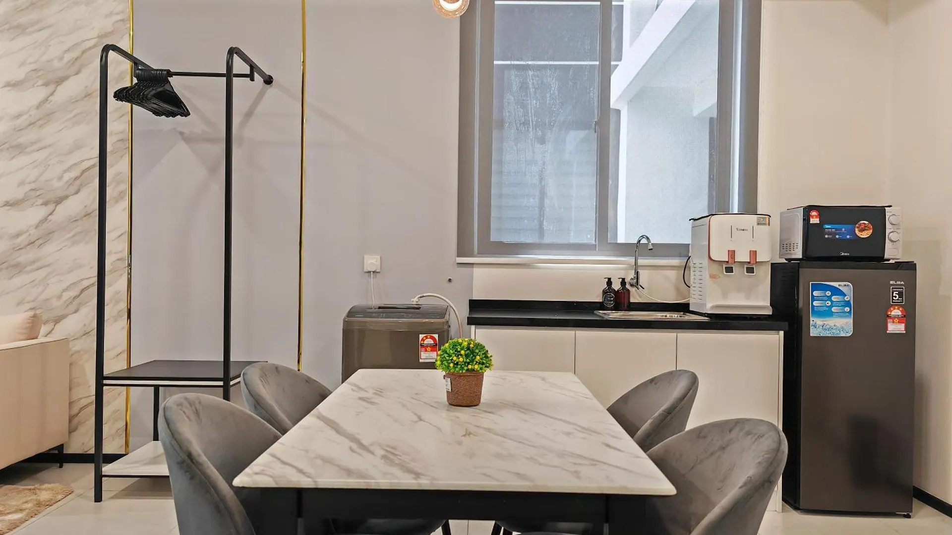 Modern Elegance - Urban Suites By Ocean Luxe Jelutong