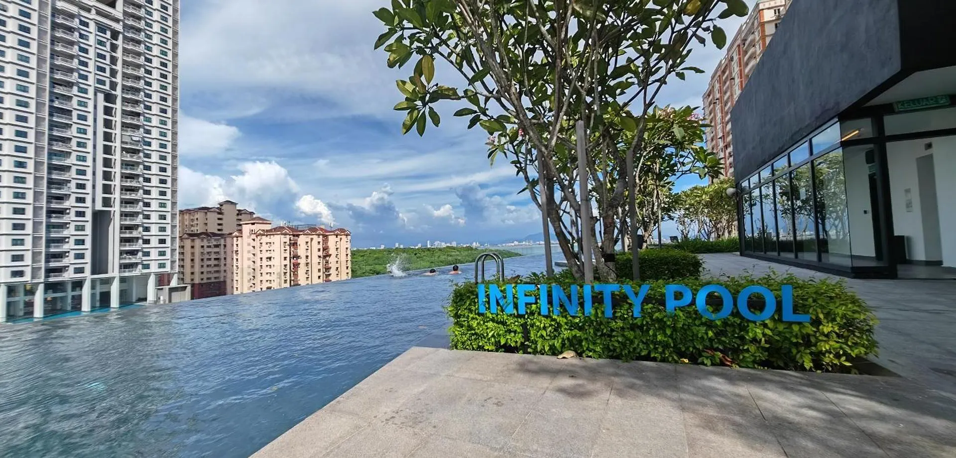 Modern Elegance - Urban Suites By Ocean Luxe Jelutong Appartamento