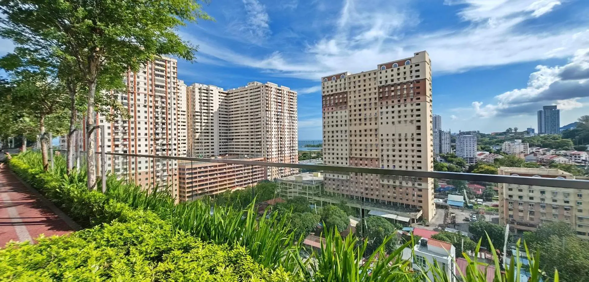 Modern Elegance - Urban Suites By Ocean Luxe Jelutong Malesia